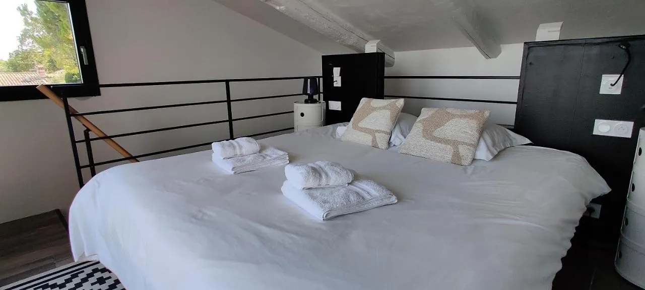 Mas Des Buscades Bed & Breakfast Cabris France