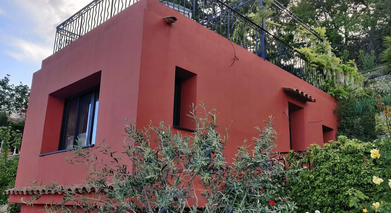 Mas Des Buscades Bed & Breakfast Cabris