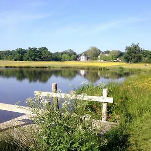 https://chateau-du-golf-de-la-freslonniere.inbrittany.com