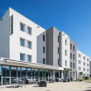 https://hotel-premiere-classe-lyon-est-saint-quentin-fallavier.hotels-rhonealpes.com